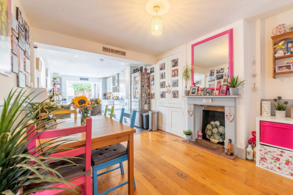House in Tonbridge - More