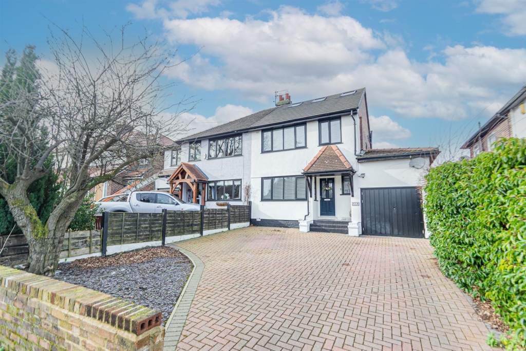 Main image of property: London Road, Stretton, Warrington, WA4