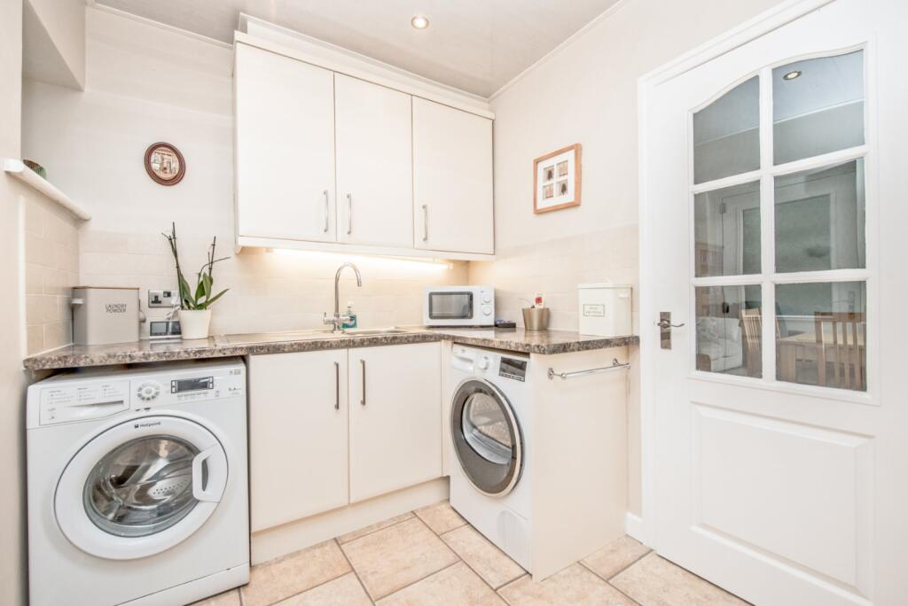 House in Bradford, West Yorkshire - View 5