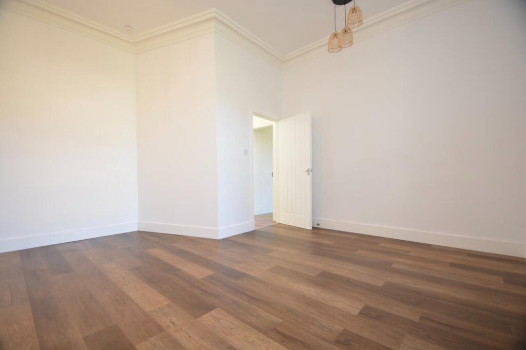 House in Edinburgh, West Lothian - View 4
