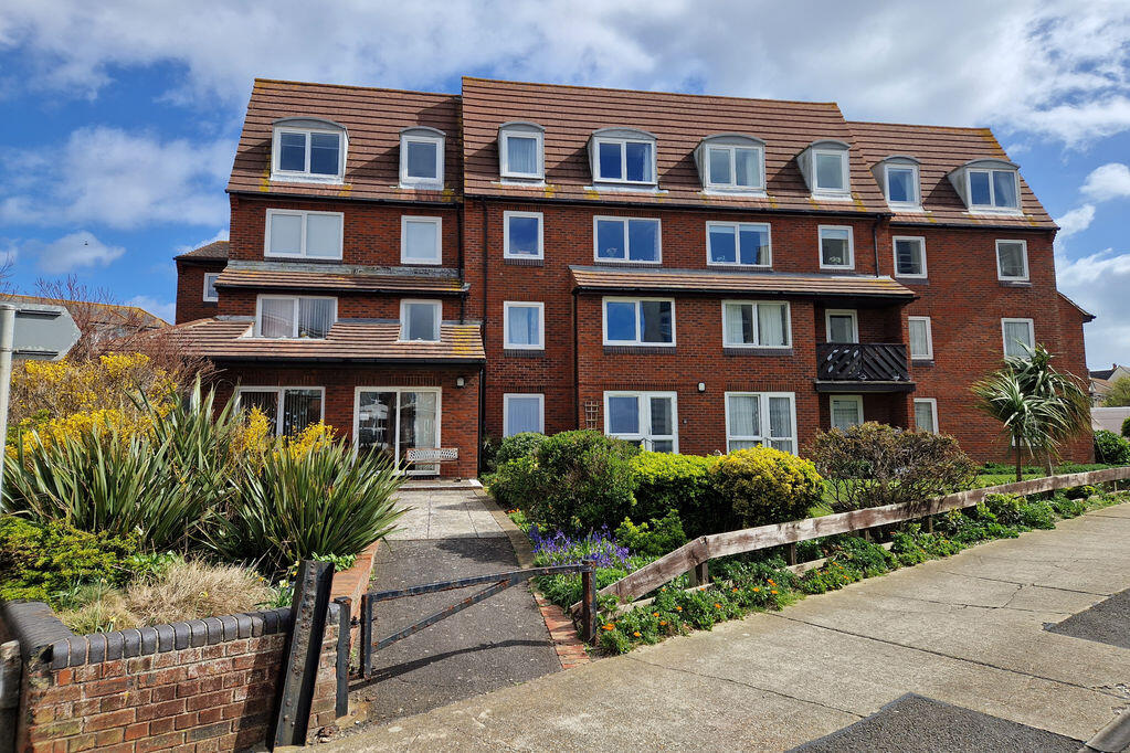 Main image of property: Hometide House, Lee-On-The-Solent, PO13