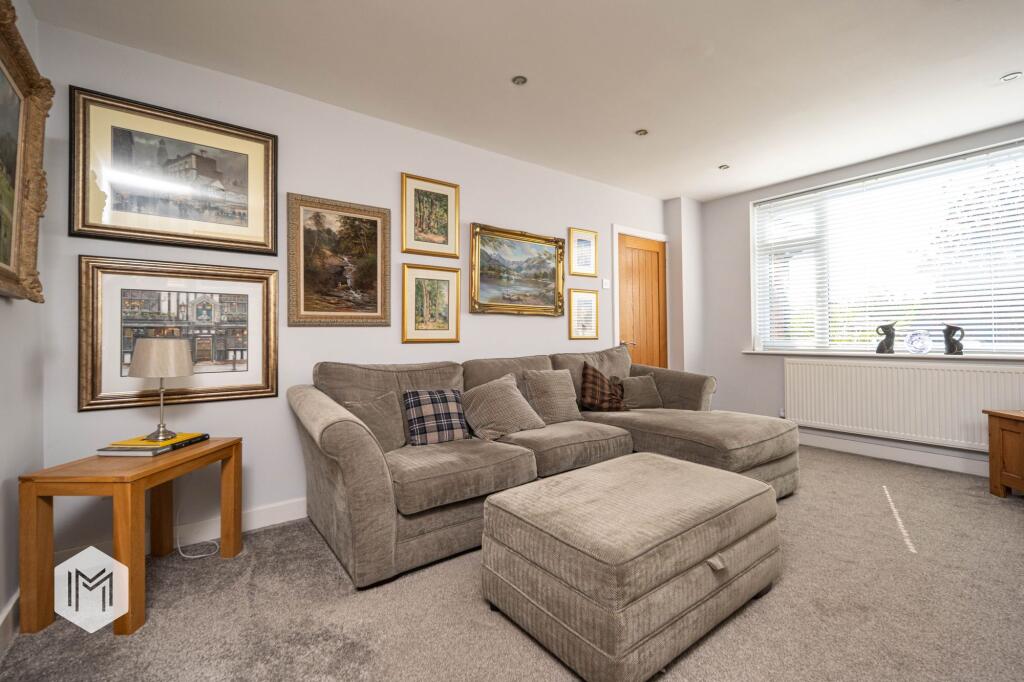 Mountbatten Close, Bury, BL9 photo 5