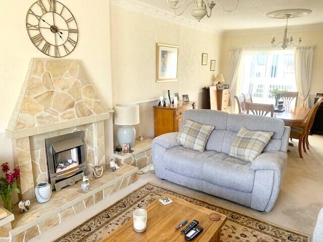 Llanrhos Road, Penrhyn Bay, Llandudno, Conwy, LL30 photo 3
