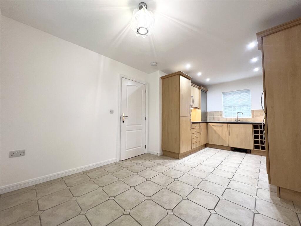 House in Swindon, St. Andrews - View 5