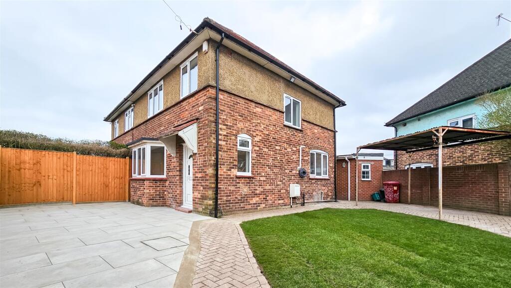 Main image of property: Chestnut Close, Hayes