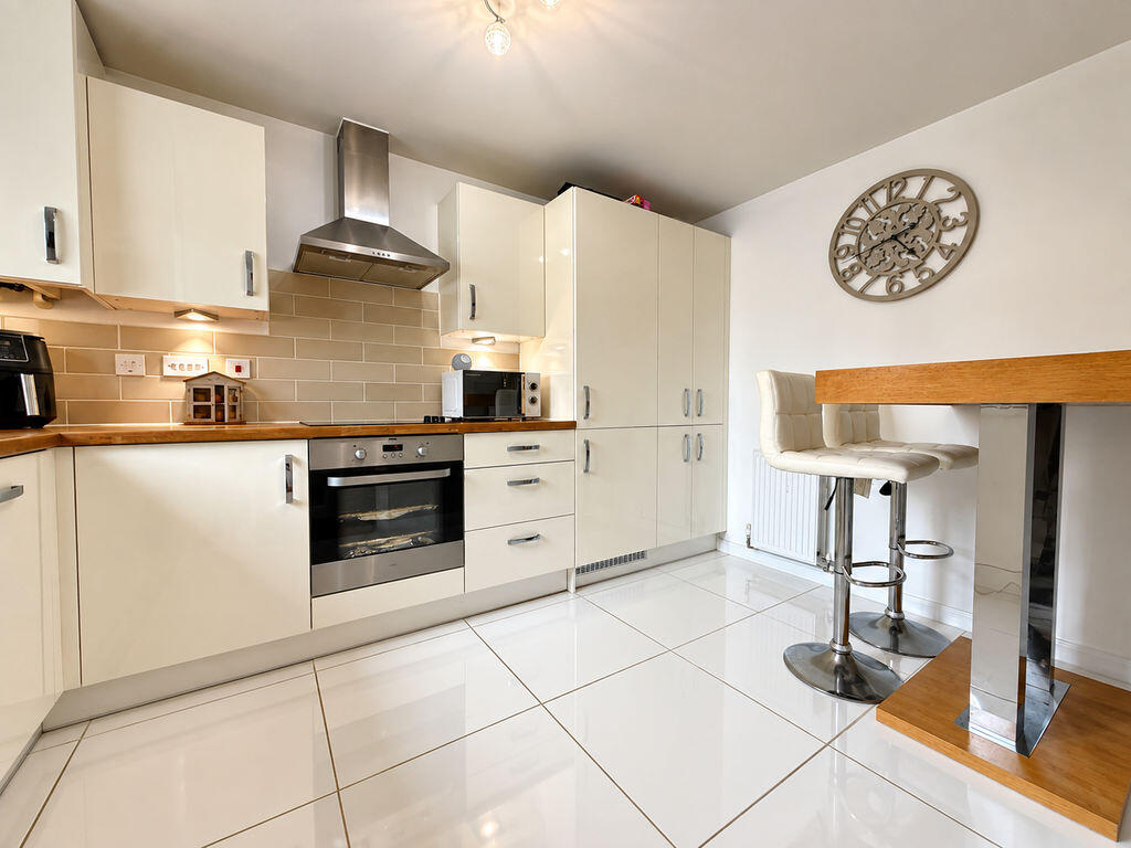 House in Plymouth - View 5