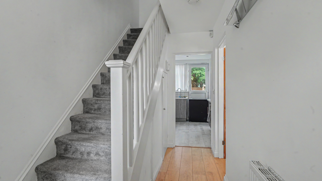 House in Solihull, Shirley - View 5