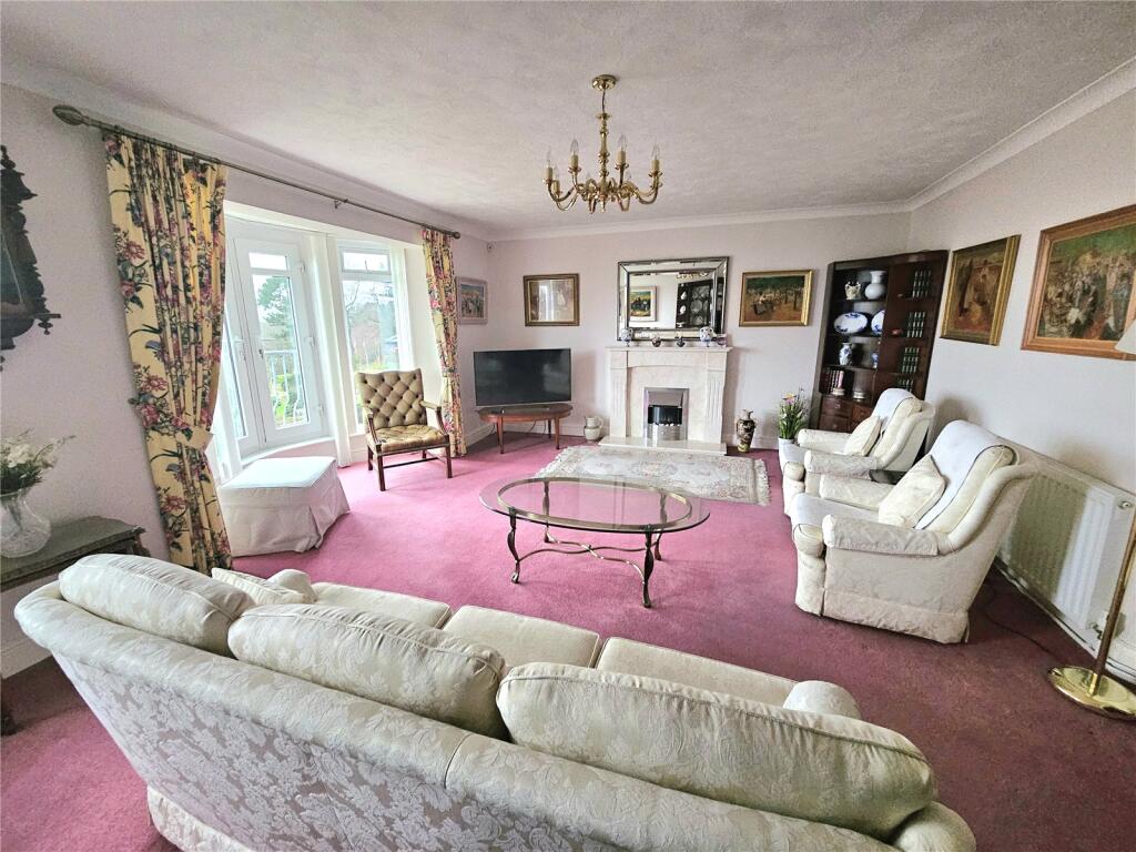 Thurstaston Road, Heswall, Wirral, CH60 photo 4