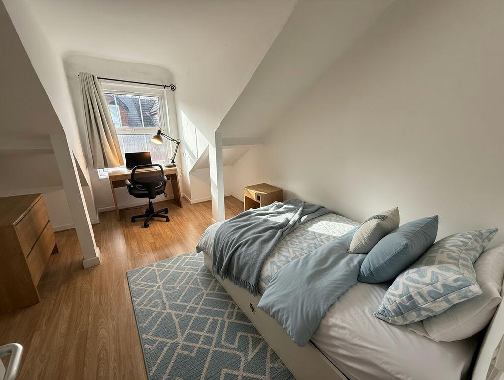 Main image of property: Frederick Grove, Nottingham