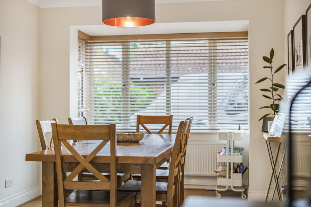 House in South Oxfordshire, Ladygrove, Didcot - View 5