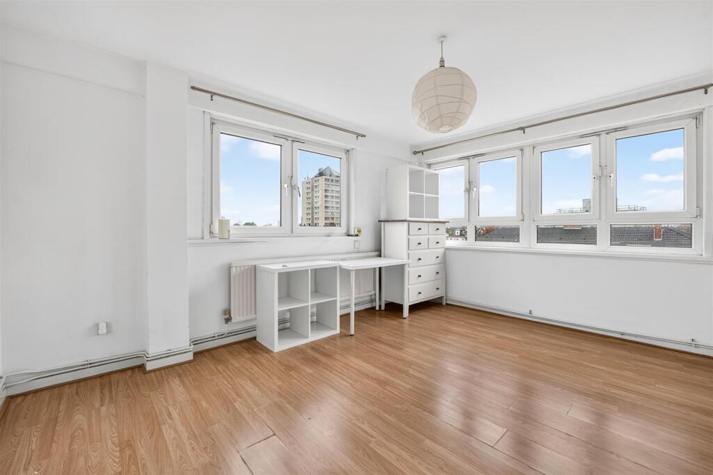Apartment in London - View 2