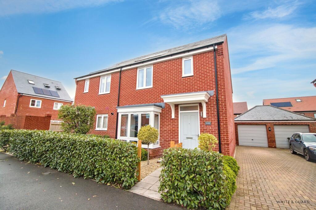 Main image of property: Pembers Farm Avenue, Fair Oak, SO50