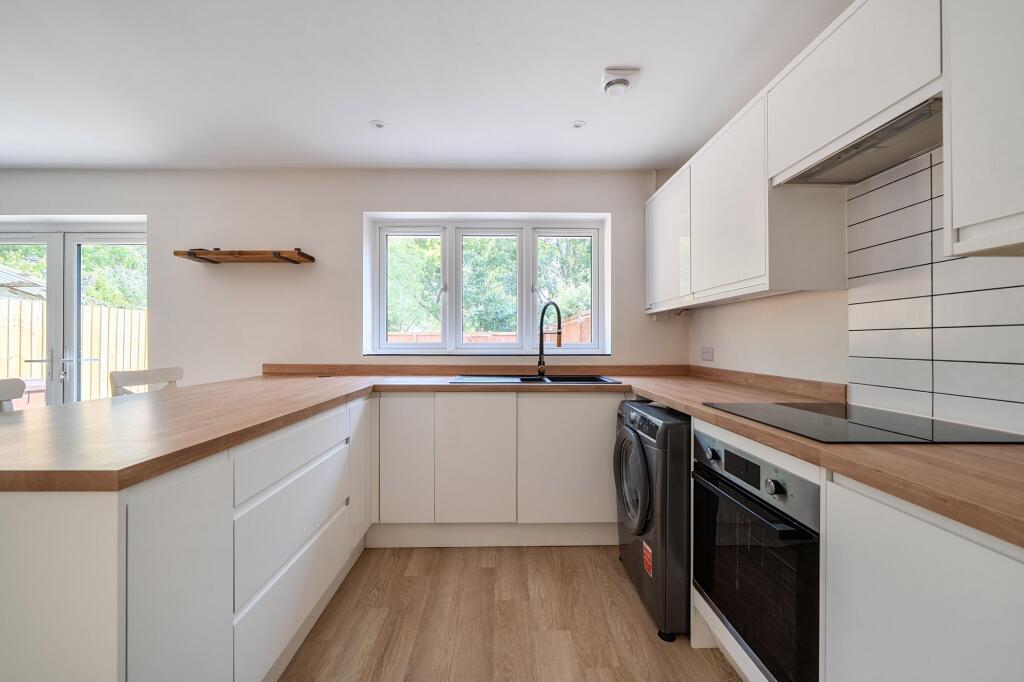 House in Southampton - View 4