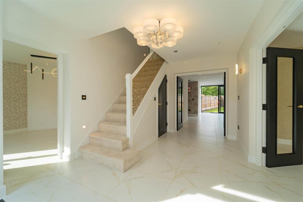 House in Manchester - More