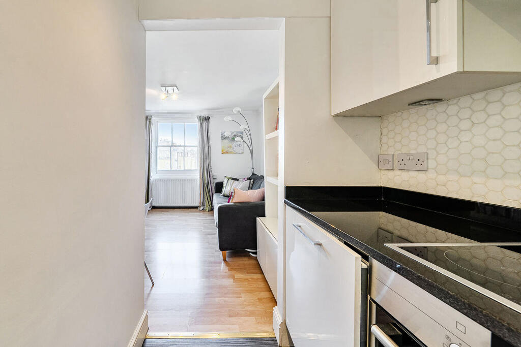 Apartment in London - More