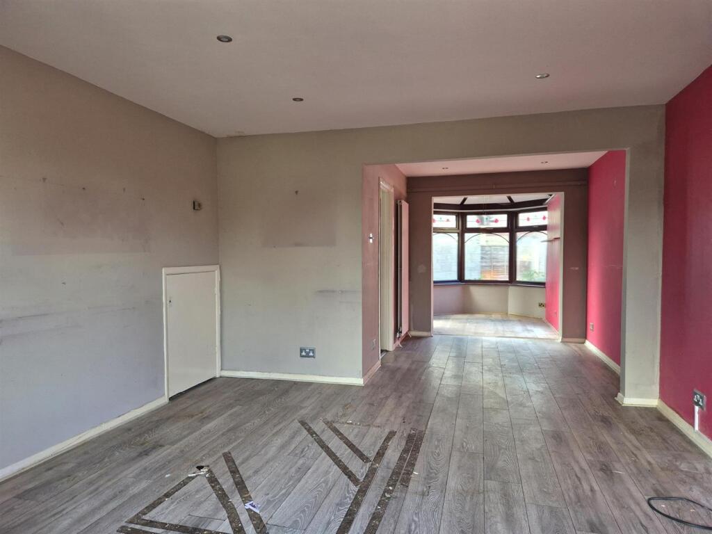 House in Weston-super-Mare, North Worle - View 3