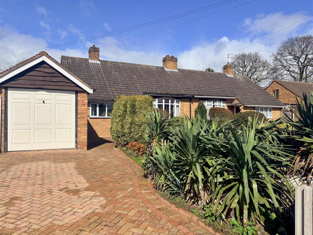 Green Oak Road, Bilbrook, Wolverhampton - View 3