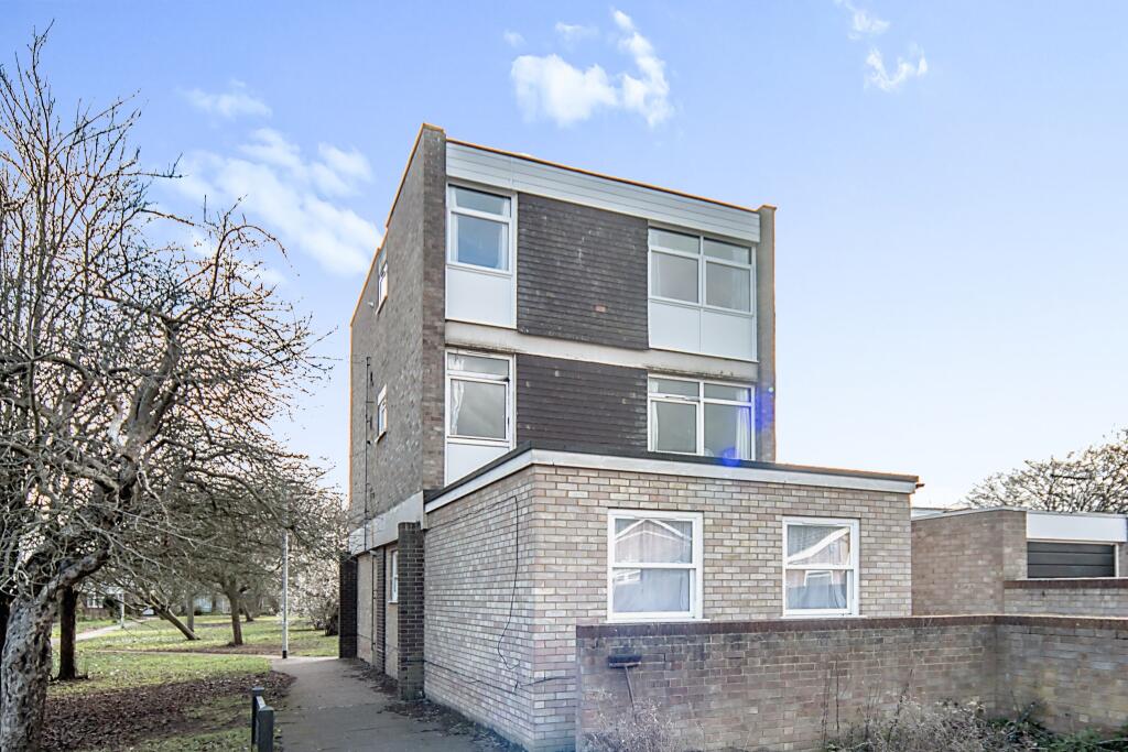Main image of property: Seaton Drive, Bedford, Bedfordshire, MK40