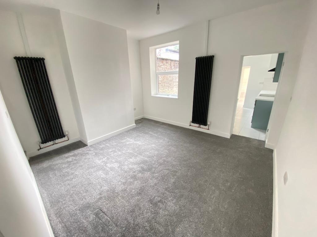 House in Stoke-on-Trent - View 4