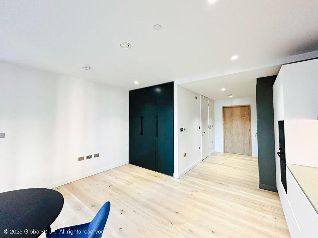 Main image of property: Pilot Walk, London, SE10