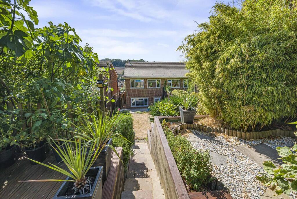 Main image of property: Sunningvale Avenue, Biggin Hill, Westerham