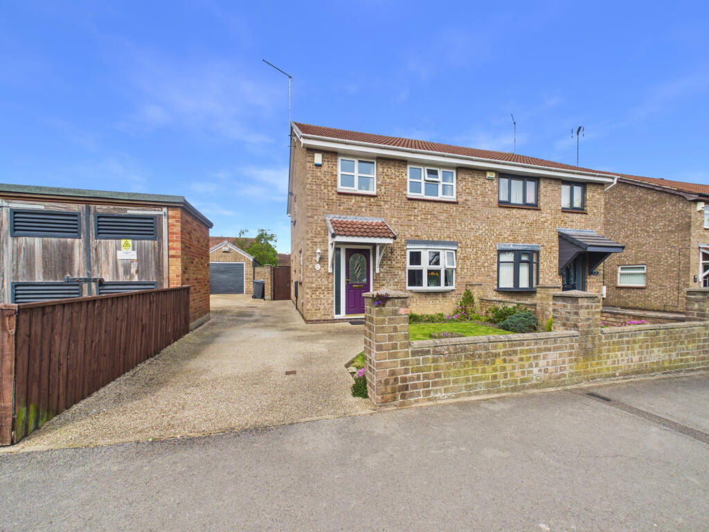 Main image of property: Howdale Road,  Hull, HU8