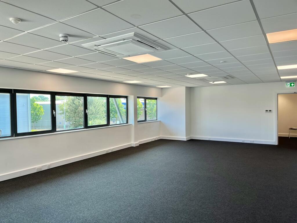 7 Zodiac Office 2.jpg