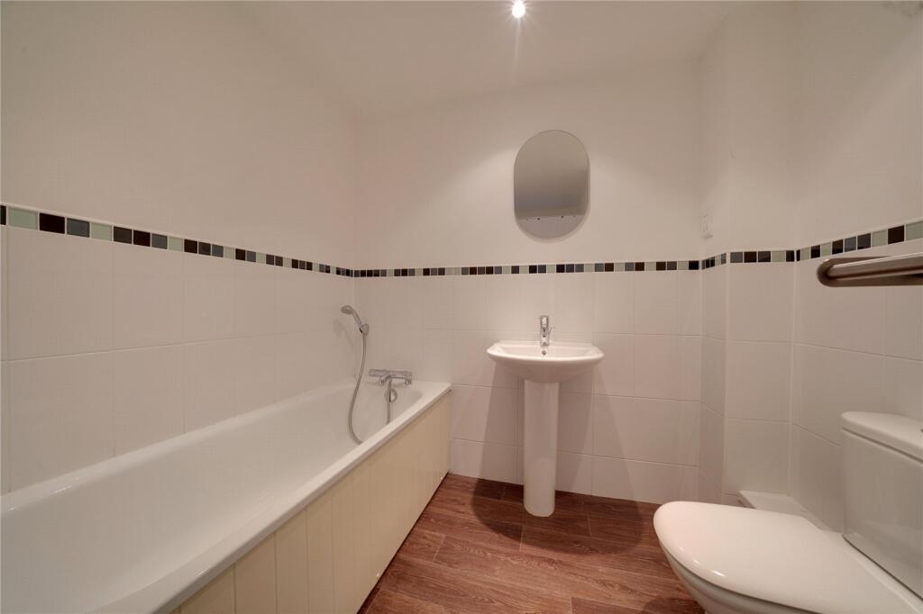 Thistle Way, Red Lodge, Bury St. Edmunds, Suffolk, IP28 photo 3