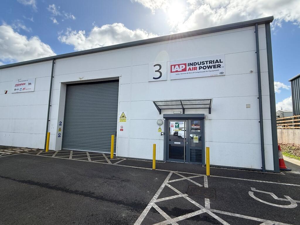 Main image of property: Unit 3 Forest Industrial Park, Kidderminster, DY11 7FX