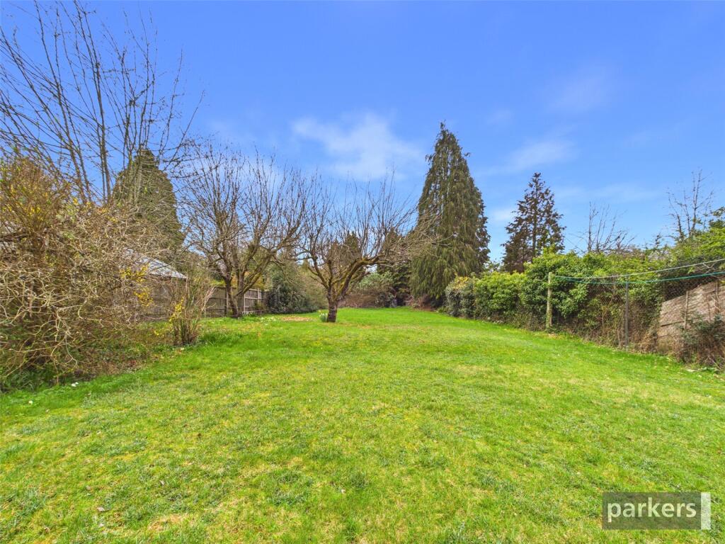 Luckley Road, Wokingham, Berkshire, RG41 photo 2