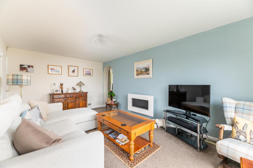 House in Leeds, Otley - More