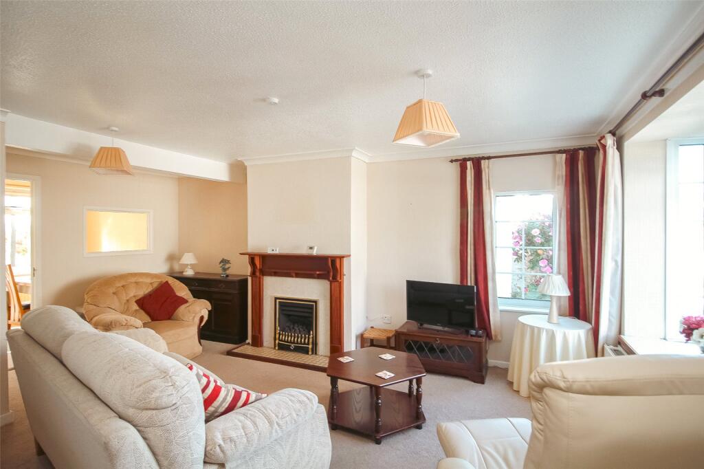 St. Teresas Court, Northam, Bideford, EX39 photo 3