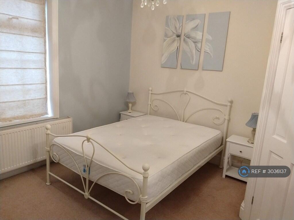 House in Stockport - View 5