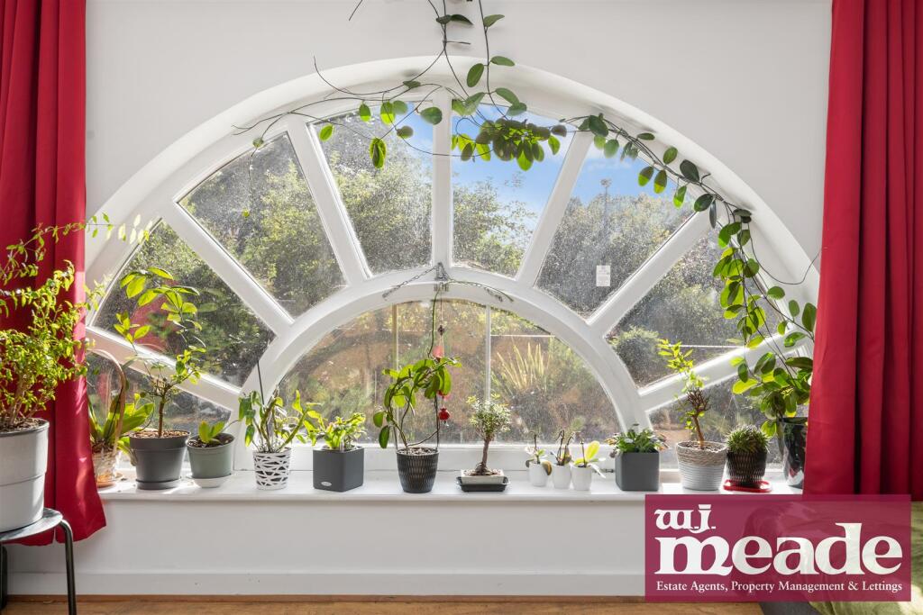 Apartment in London, North Woolwich - More