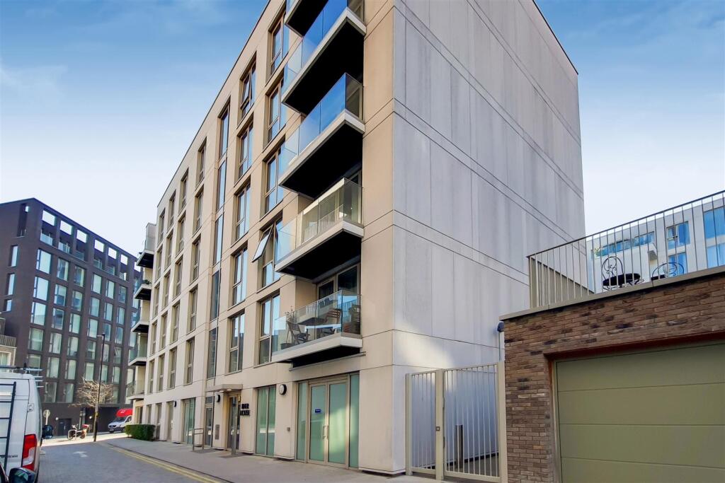 Main image of property: Schooner Road, Royal Wharf