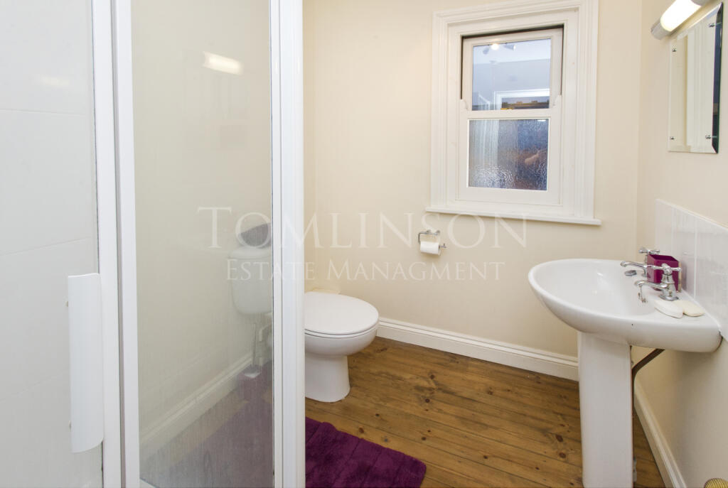 House in Nottingham - View 5
