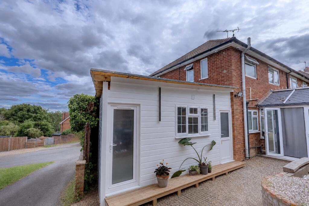 Main image of property: Hillary Road, High Wycombe, Buckinghamshire, HP13