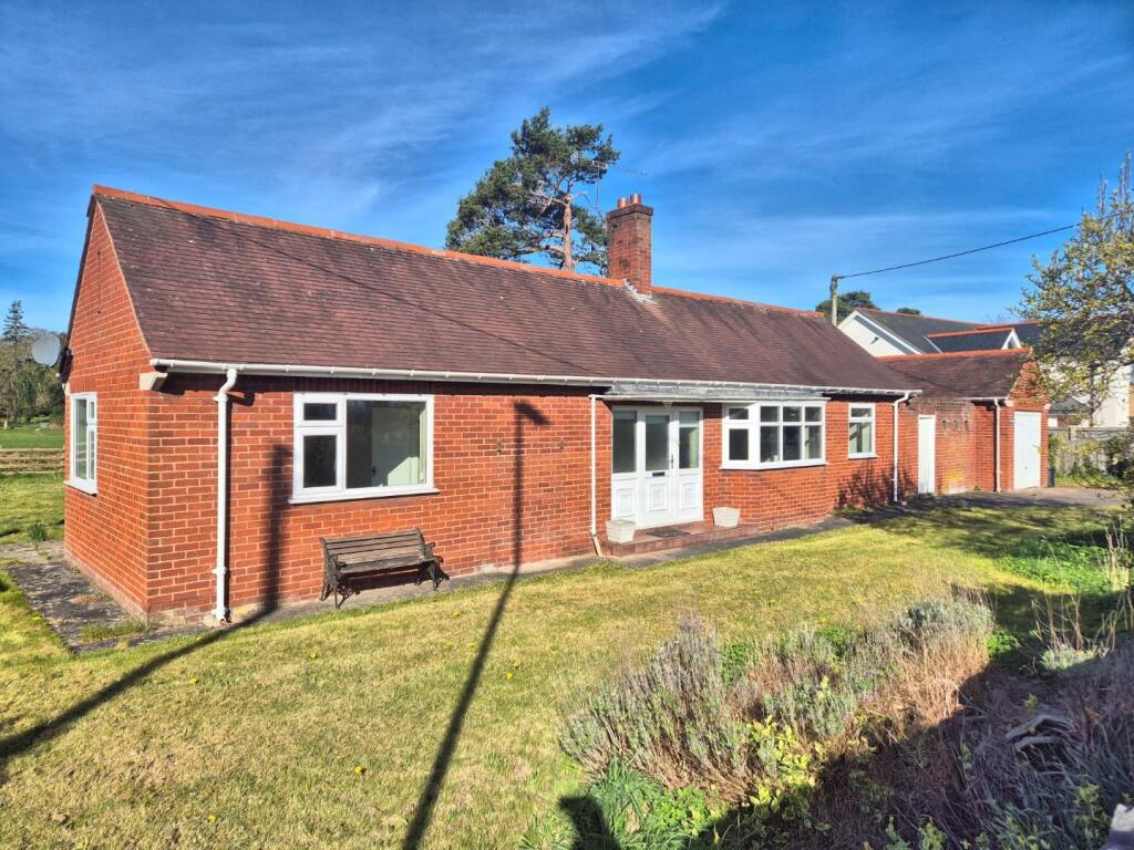 2-bed detached on Llanfair Road, Ruthin, £375,000