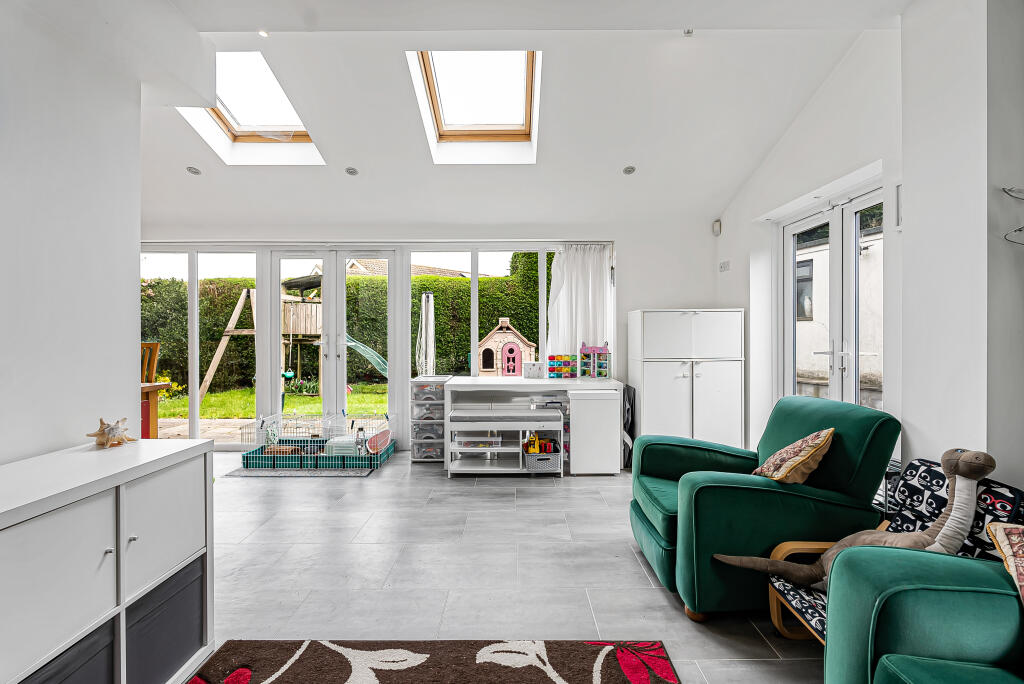 Additional image 7 of White Horse Lane, Burnham Green, AL6