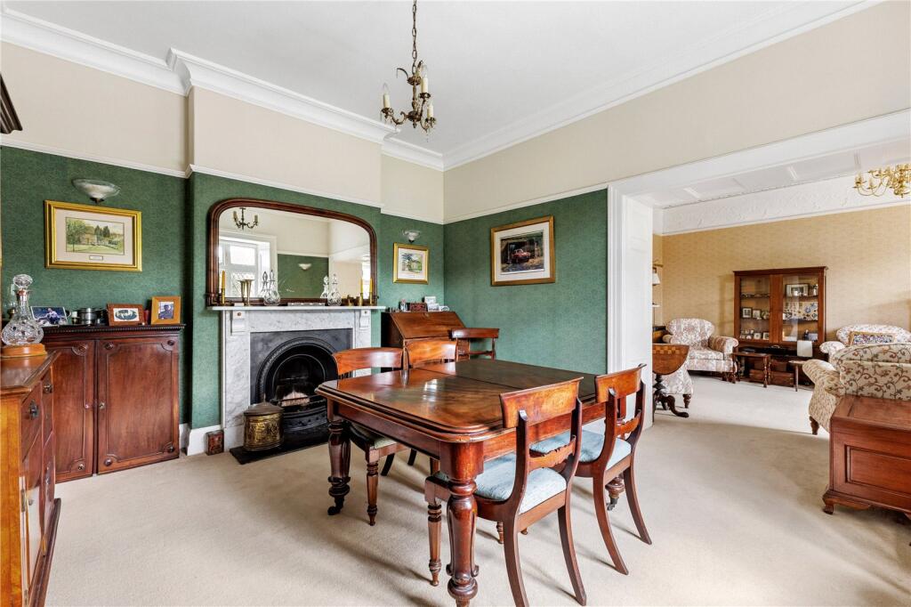 Apartment in Bristol - More