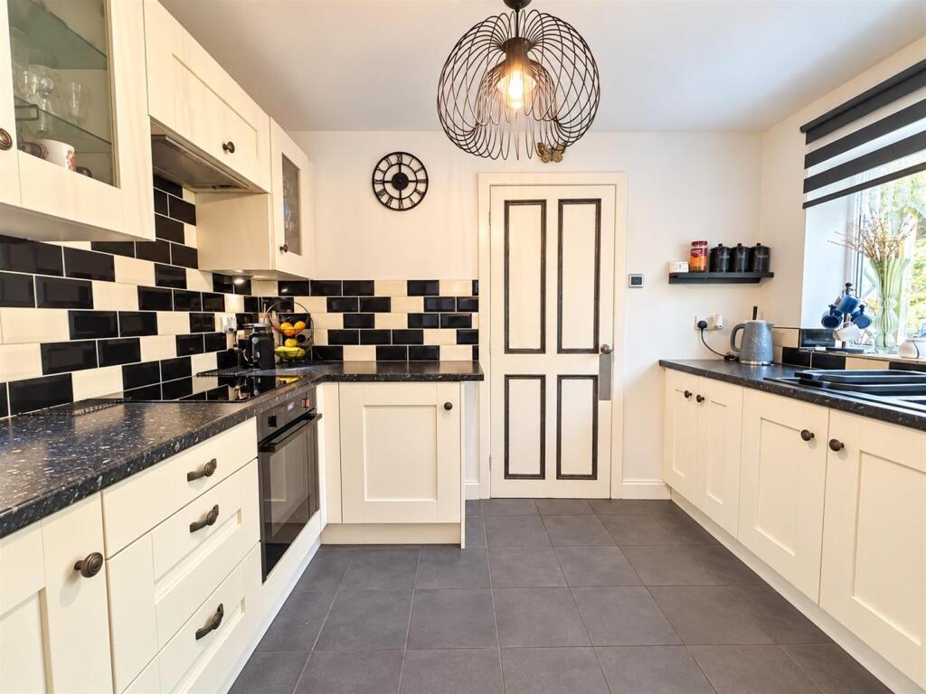 House in High Peak, Buxton - View 2