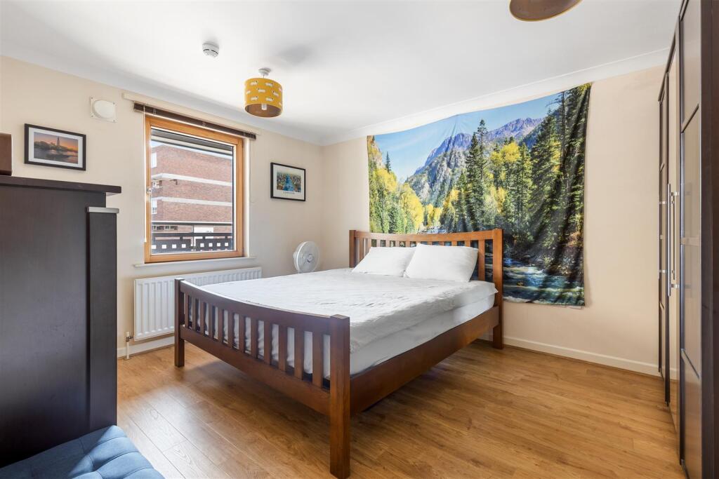 Apartment in London - View 5