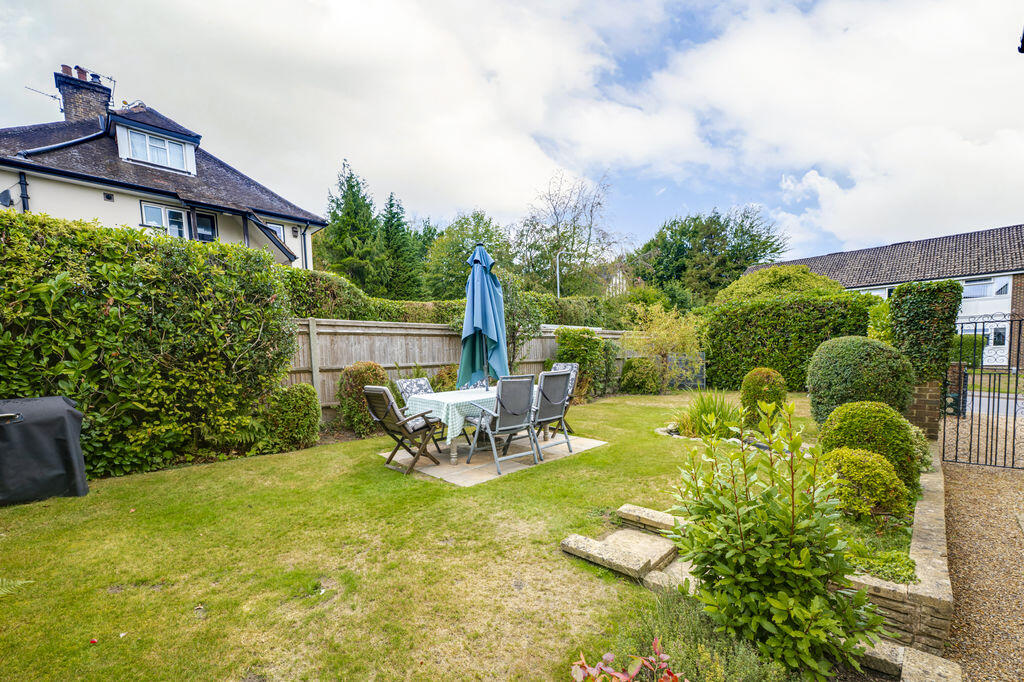 House in Tonbridge - View 3
