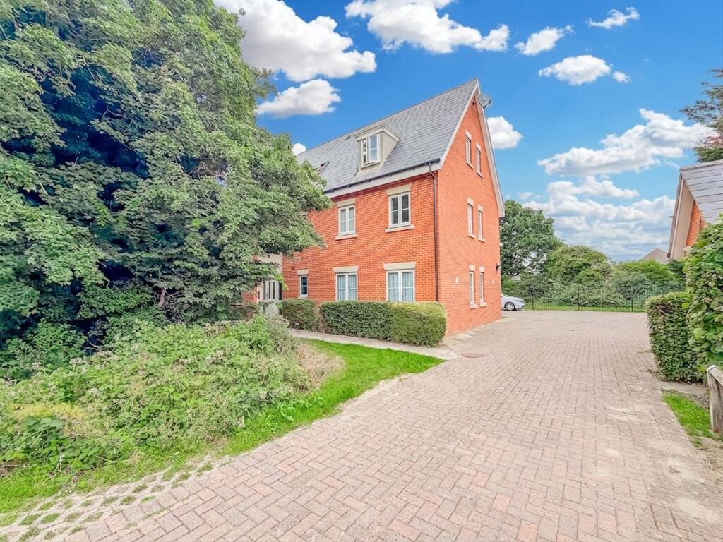 Main image of property: Temple Way, Rayleigh, SS6
