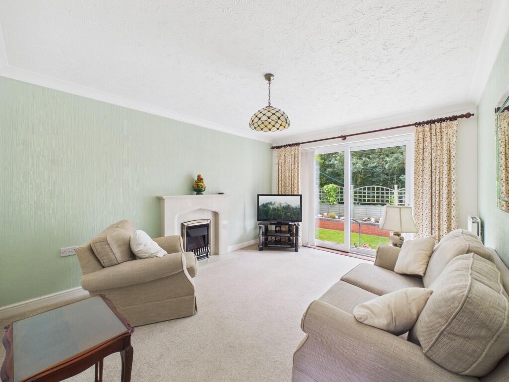 Curlew Close, Nottingham - View 3