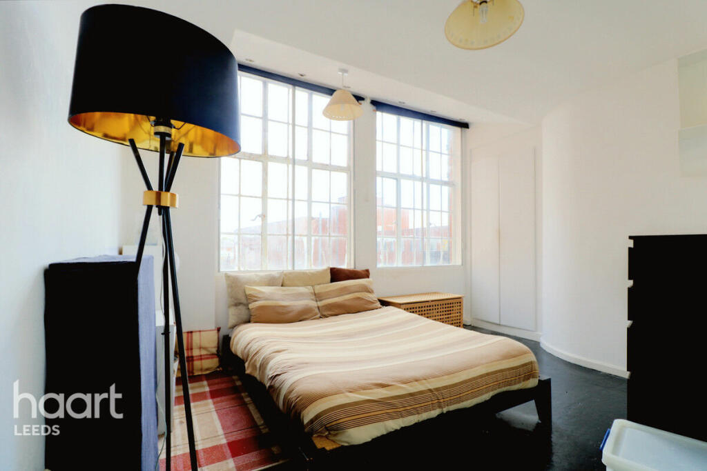 Apartment in Leeds, Warehouse Hill, Lovell Park - View 5