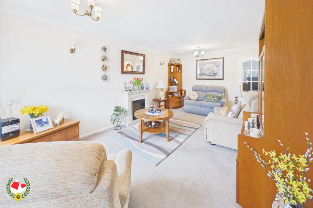 Cornfield Drive, Hardwicke, GL2 photo 2