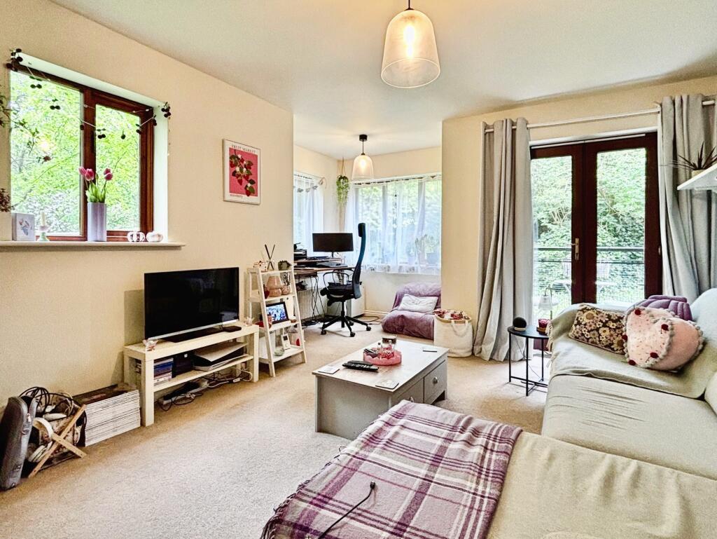 Apartment in Newcastle upon Tyne - View 5