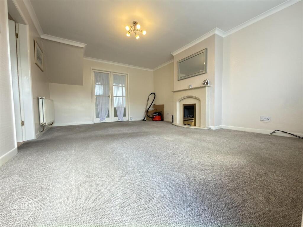 House in Walsall, Pheasey - View 4