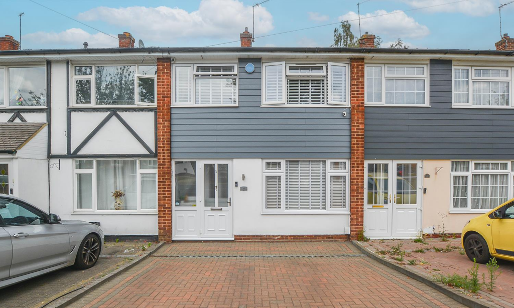 Main image of property: Navarre Gardens, Romford